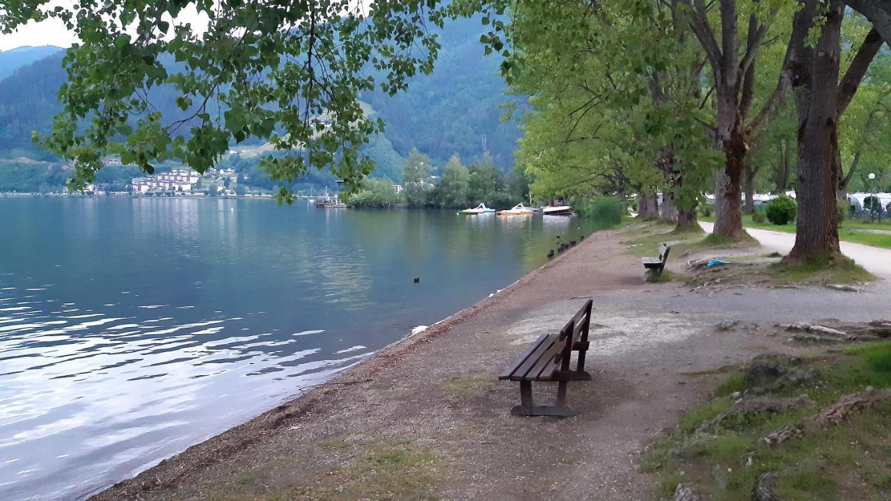 Wildente Am See Maishofen Esterno foto